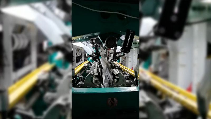 Máquina Tricotosa para Tejer Pieles Sintéticas GE288-IIB